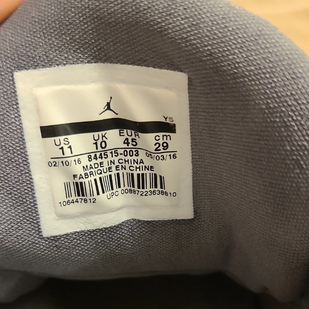 Nike Air Jordan Gray Athletic Shoes - Picture 5 of 6